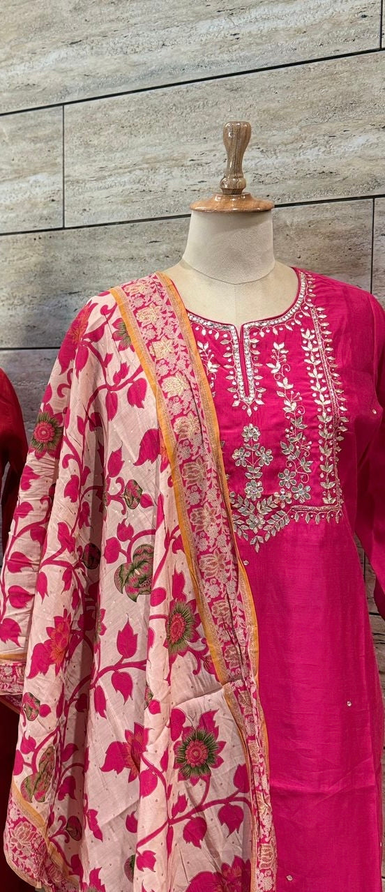Sitara Hand Embroidered Silk Suit Set - Pink