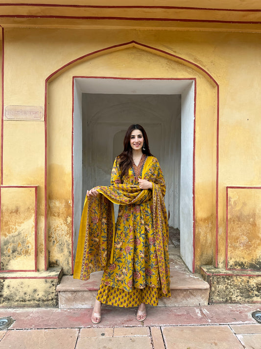 Bagicha A line Suit set-Yellow Colour