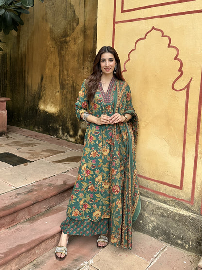 Bagicha A line Suit set-Green Colour