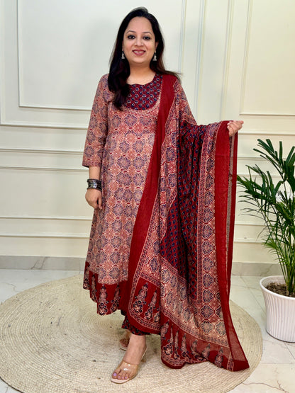 Farhat Kalamkari Anarkali Suit set-Red Colour