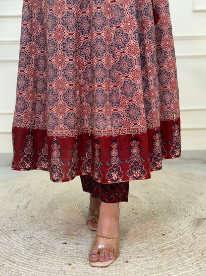Farhat Kalamkari Anarkali Suit set-Red Colour